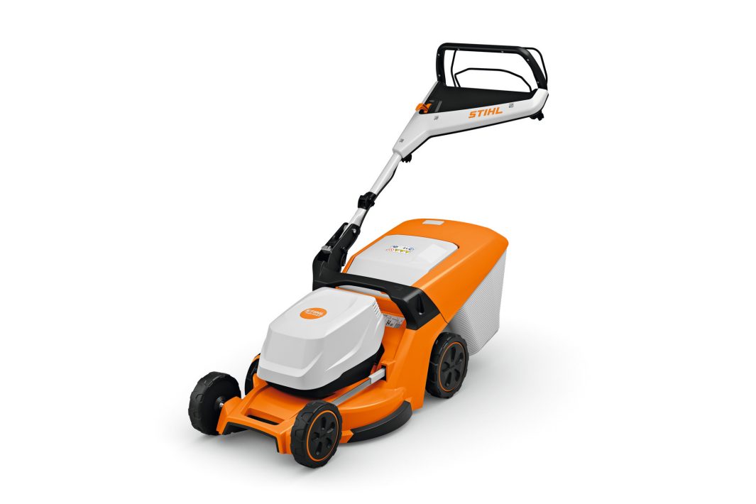 Stihl Rasenmäher RMA448V Set mit AK30 und AL101