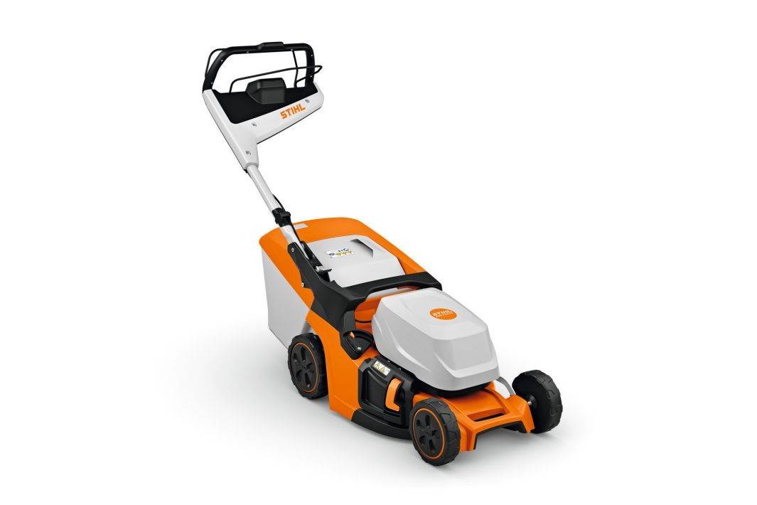 Stihl Rasenmäher RMA443PV 4in1